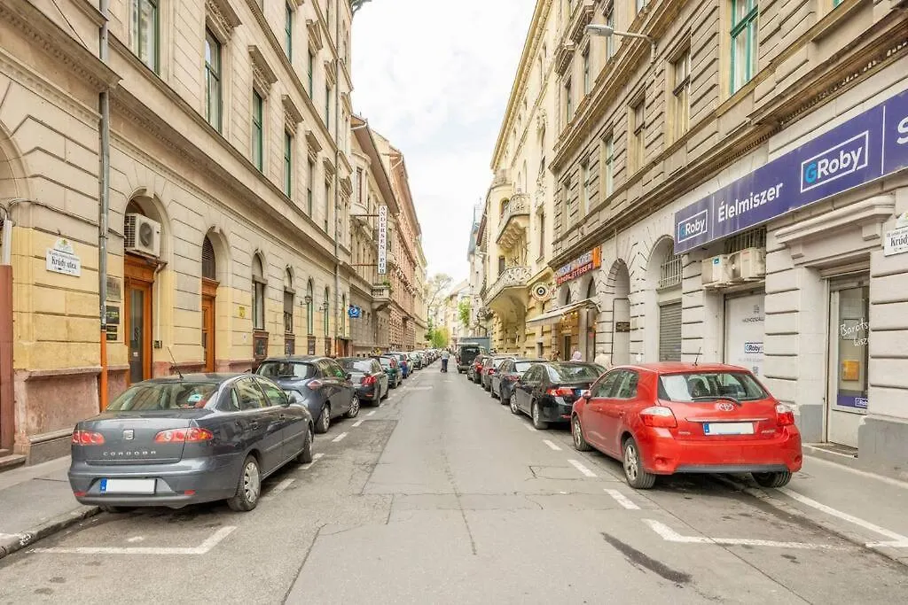 Krudy Bijou Budapest Studio 0*,  المجر